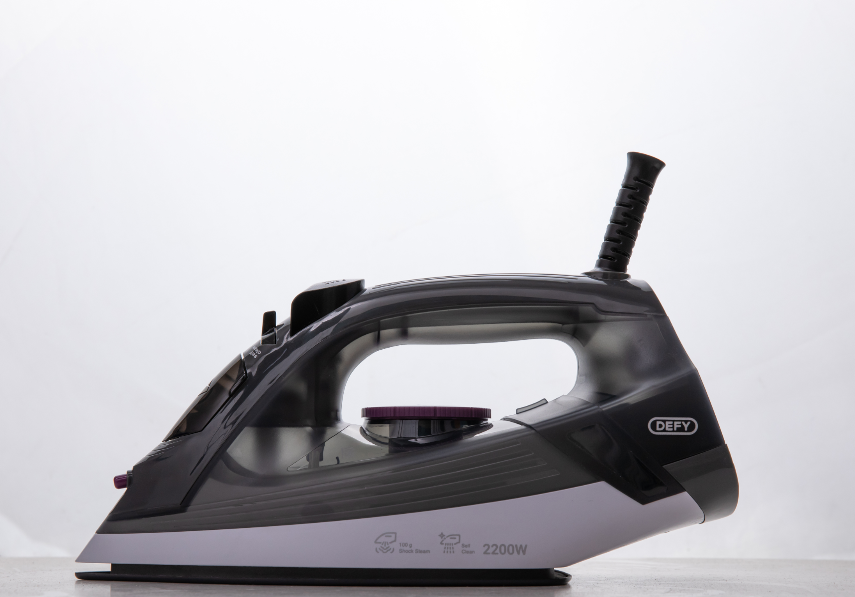 Defy 2200W Ceramic Non-Stick Steam Iron - SI2322CX
