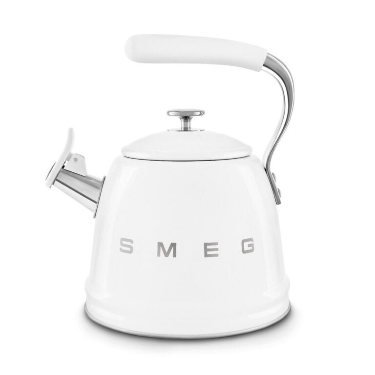Smeg 2.3L White Whistling Kettle - WKF01WH
